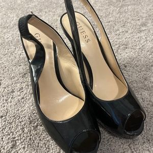 Guess 7 1/2 black heels